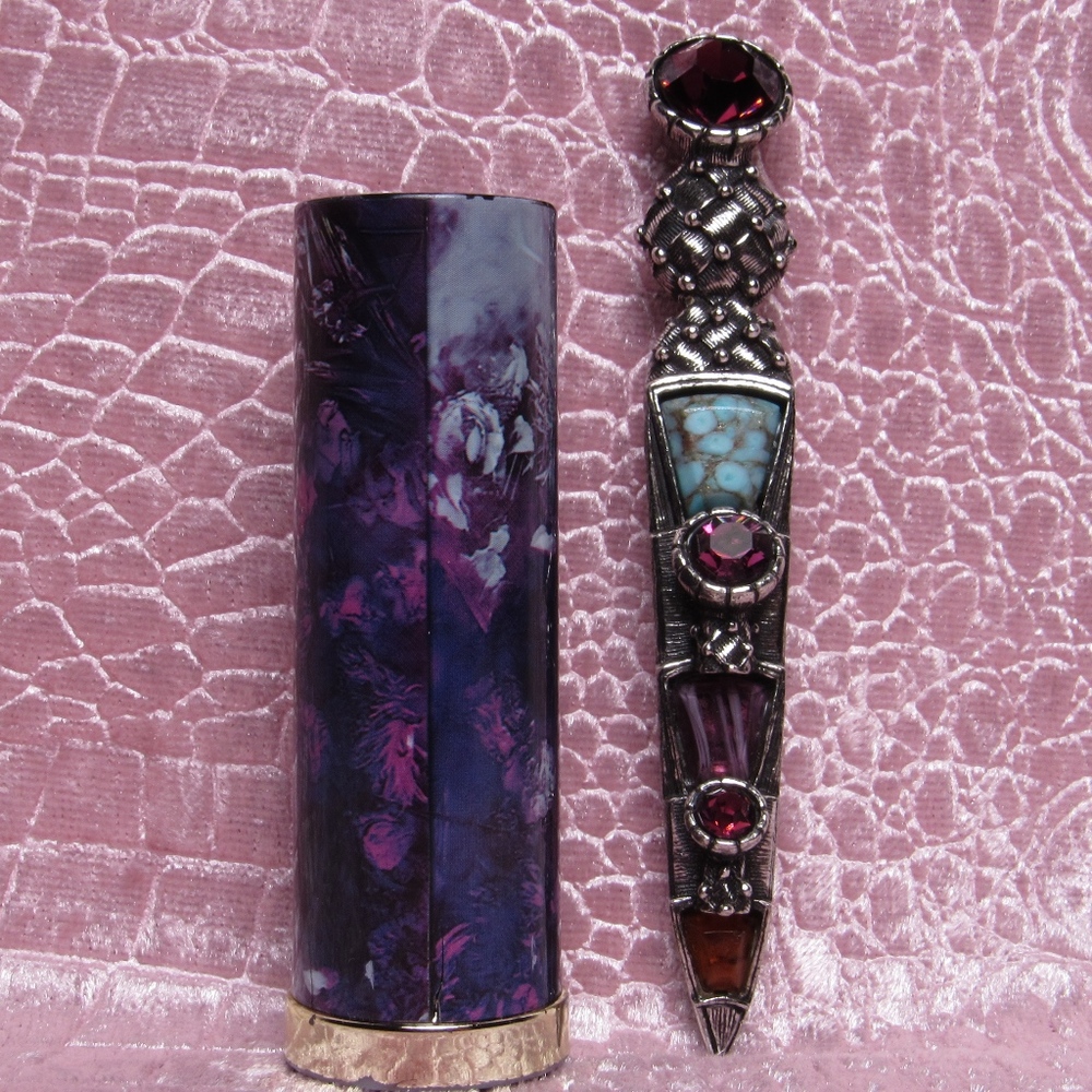 Vintage MIRACLE brooch - Picture 2 of 3